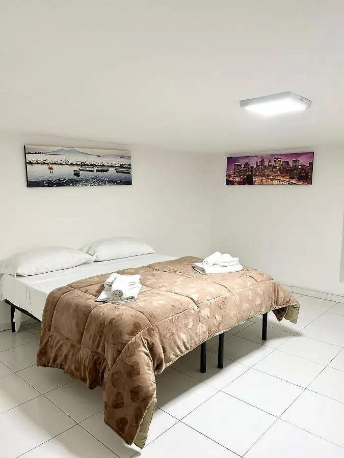 B&B Valentino Napoli 0*, ナポリ イタリア