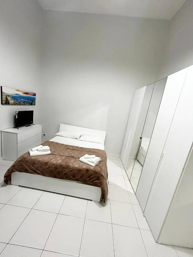 ゲストハウス B&B Valentino Napoli イタリア