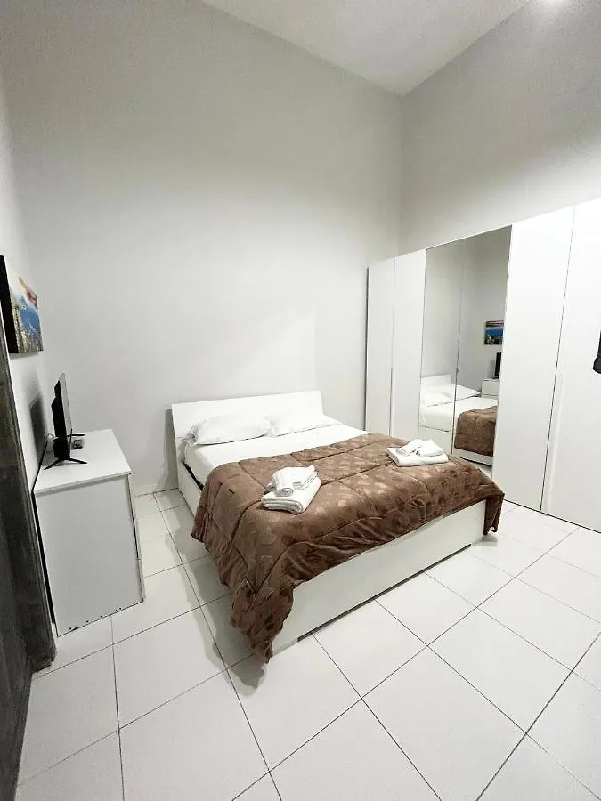 B&B Valentino Napoli イタリア